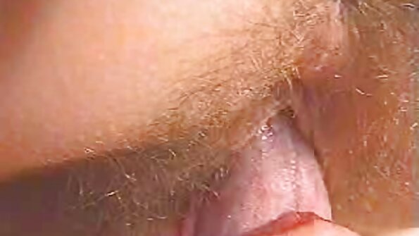 Taylor Lain mandany fotoana miboridana eo am-pandriany manao masturbating